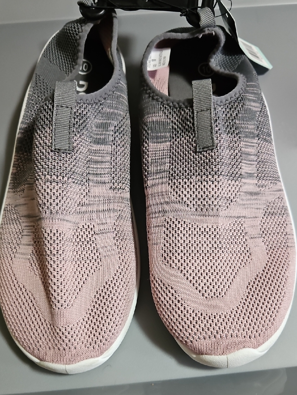DSG Direct Women's Knit Water Shoes: GRAY/PINK: NEW WITH TAGS: SIZE 10